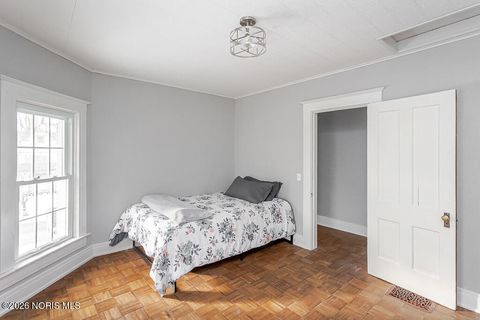 Tiny photo for 610 Wallace Avenue, Bowling Green, OH 43402 (MLS # 10004043)