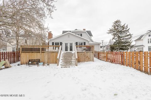 Tiny photo for 610 Wallace Avenue, Bowling Green, OH 43402 (MLS # 10004043)