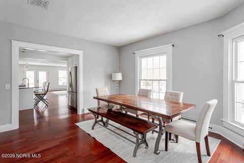 Tiny photo for 610 Wallace Avenue, Bowling Green, OH 43402 (MLS # 10004043)