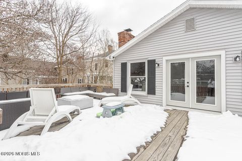 Tiny photo for 610 Wallace Avenue, Bowling Green, OH 43402 (MLS # 10004043)