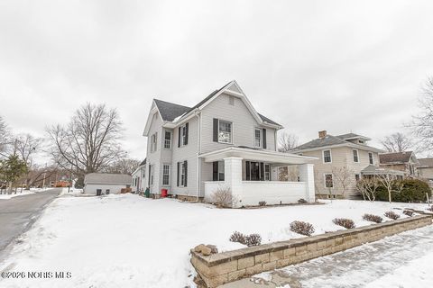 Tiny photo for 610 Wallace Avenue, Bowling Green, OH 43402 (MLS # 10004043)