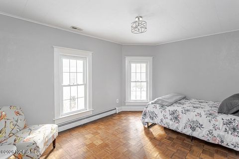 Tiny photo for 610 Wallace Avenue, Bowling Green, OH 43402 (MLS # 10004043)