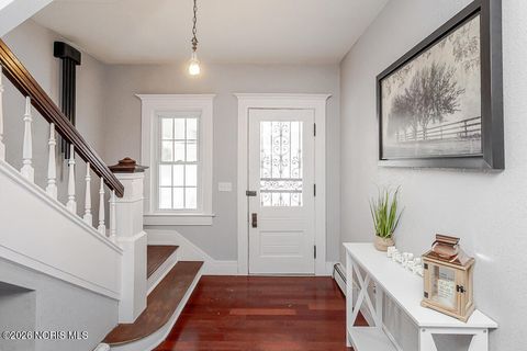 Tiny photo for 610 Wallace Avenue, Bowling Green, OH 43402 (MLS # 10004043)