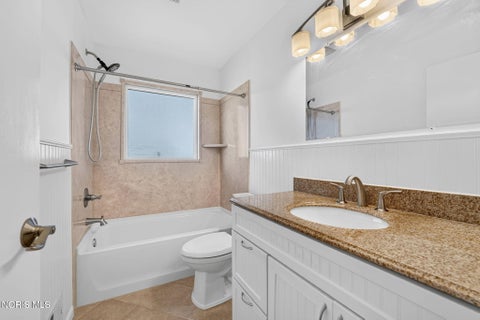 Tiny photo for 17985 Haskins Road, Bowling Green, OH 43402 (MLS # 10012613)
