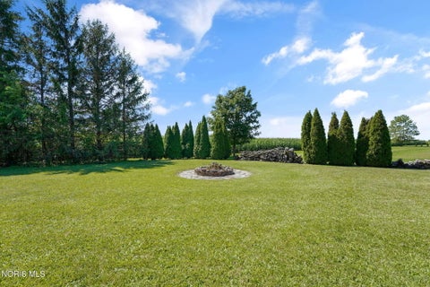 Tiny photo for 17985 Haskins Road, Bowling Green, OH 43402 (MLS # 10012613)