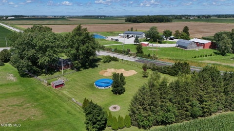 Tiny photo for 17985 Haskins Road, Bowling Green, OH 43402 (MLS # 10012613)