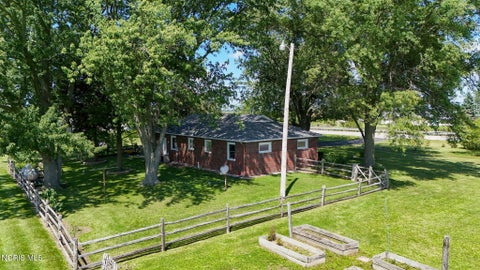 Tiny photo for 17985 Haskins Road, Bowling Green, OH 43402 (MLS # 10012613)