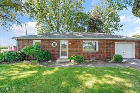 Tiny photo for 17985 Haskins Road, Bowling Green, OH 43402 (MLS # 10012613)