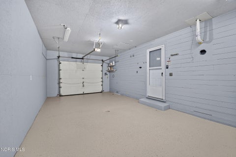 Tiny photo for 17985 Haskins Road, Bowling Green, OH 43402 (MLS # 10012613)