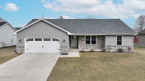 Tiny photo for 520 Oxford Street, Napoleon, OH 43545 (MLS # 10004513)