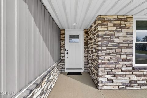 Tiny photo for 520 Oxford Street, Napoleon, OH 43545 (MLS # 10004513)