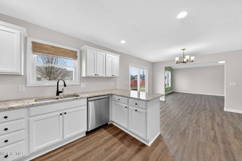 Tiny photo for 520 Oxford Street, Napoleon, OH 43545 (MLS # 10004513)