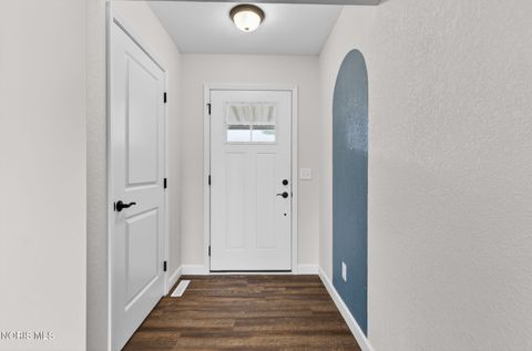 Tiny photo for 520 Oxford Street, Napoleon, OH 43545 (MLS # 10004513)