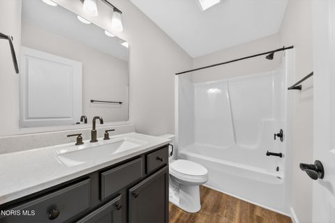 Tiny photo for 520 Oxford Street, Napoleon, OH 43545 (MLS # 10004513)