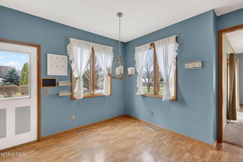 Tiny photo for 4372 Morning Dove Drive, Oregon, OH 43616 (MLS # 10005599)