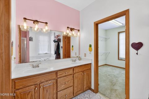 Tiny photo for 4372 Morning Dove Drive, Oregon, OH 43616 (MLS # 10005599)