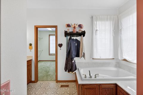 Tiny photo for 4372 Morning Dove Drive, Oregon, OH 43616 (MLS # 10005599)