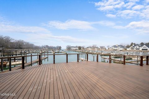 Tiny photo for 4370 Marin Woods #B, Port Clinton, OH 43452 (MLS # 10004888)