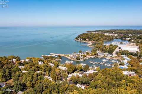 Tiny photo for 4370 Marin Woods #B, Port Clinton, OH 43452 (MLS # 10004888)