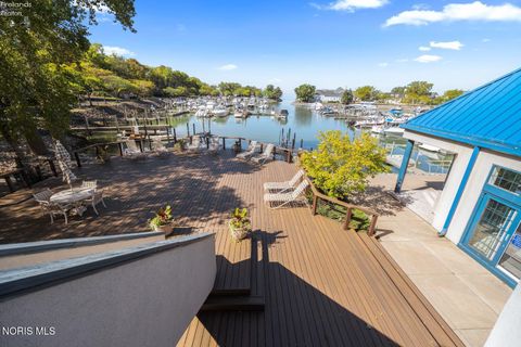 Tiny photo for 4370 Marin Woods #B, Port Clinton, OH 43452 (MLS # 10004888)