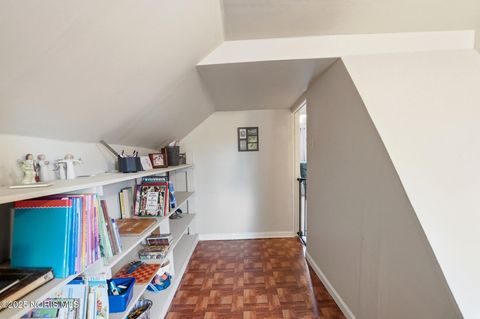 Tiny photo for 621 Glenwood Road, Rossford, OH 43460 (MLS # 10001836)