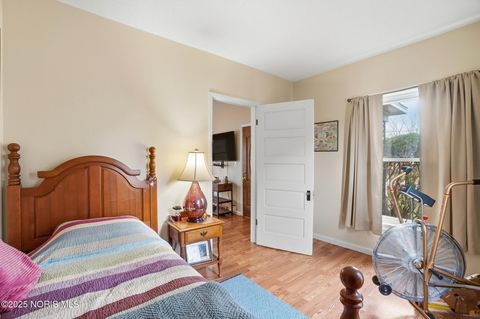 Tiny photo for 621 Glenwood Road, Rossford, OH 43460 (MLS # 10001836)