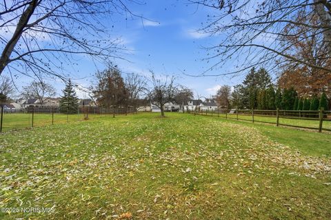 Tiny photo for 621 Glenwood Road, Rossford, OH 43460 (MLS # 10001836)