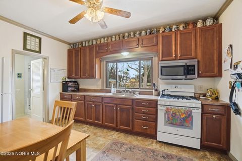 Tiny photo for 621 Glenwood Road, Rossford, OH 43460 (MLS # 10001836)