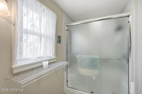 Tiny photo for 621 Glenwood Road, Rossford, OH 43460 (MLS # 10001836)