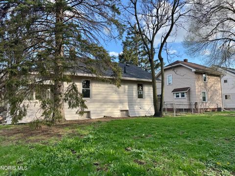 Tiny photo for 1935 South Avenue, Toledo, OH 43609 (MLS # 10006483)