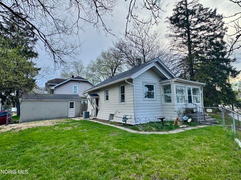 Tiny photo for 1935 South Avenue, Toledo, OH 43609 (MLS # 10006483)