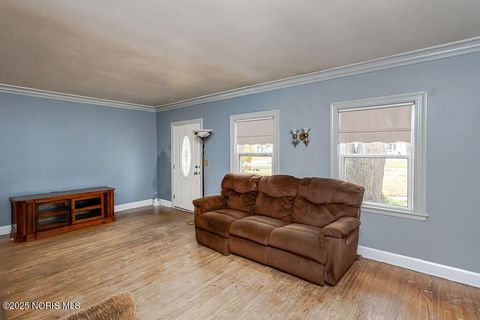 Tiny photo for 2316 Westbrook Drive, Toledo, OH 43613 (MLS # 10000738)