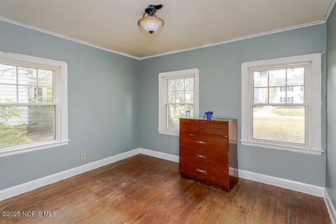 Tiny photo for 2316 Westbrook Drive, Toledo, OH 43613 (MLS # 10000738)