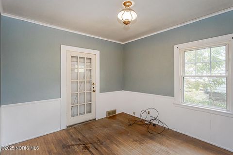 Tiny photo for 2316 Westbrook Drive, Toledo, OH 43613 (MLS # 10000738)