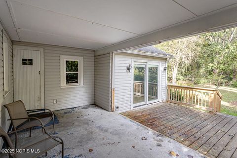 Tiny photo for 2316 Westbrook Drive, Toledo, OH 43613 (MLS # 10000738)