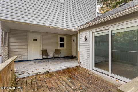 Tiny photo for 2316 Westbrook Drive, Toledo, OH 43613 (MLS # 10000738)