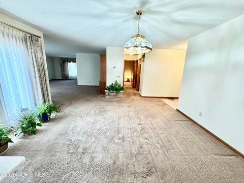 Tiny photo for 603 Wood Cree Court, Defiance, OH 43512 (MLS # 10000926)