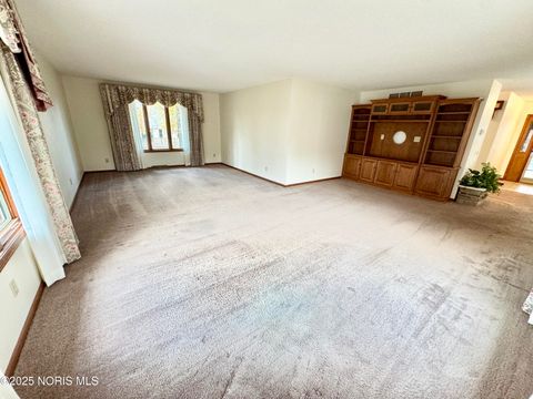 Tiny photo for 603 Wood Cree Court, Defiance, OH 43512 (MLS # 10000926)