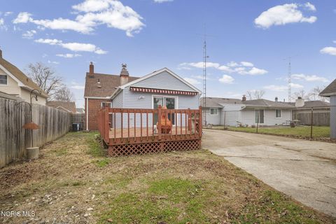 Tiny photo for 5219 302nd Street, Toledo, OH 43611 (MLS # 10005228)