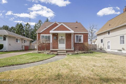 Photo of 5219 302nd Street, Toledo, OH 43611 (MLS # 10005228)