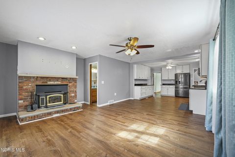 Tiny photo for 5219 302nd Street, Toledo, OH 43611 (MLS # 10005228)