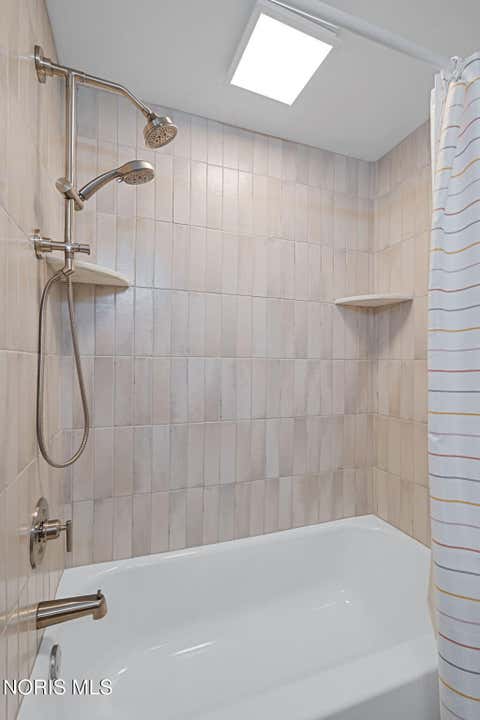 Tiny photo for 4843 Skelly Road, Toledo, OH 43623 (MLS # 10011613)