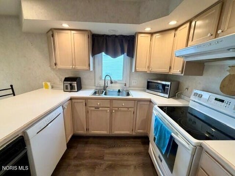 Tiny photo for 5721 Brook Cliffe Road, Toledo, OH 43614 (MLS # 10012277)
