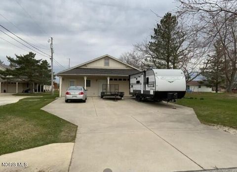 Photo of 0 W Dearborn Street, Pioneer, OH 43554 (MLS # 10008012)