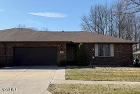 Photo of 603 Chinook Avenue, Defiance, OH 43512 (MLS # 10004499)