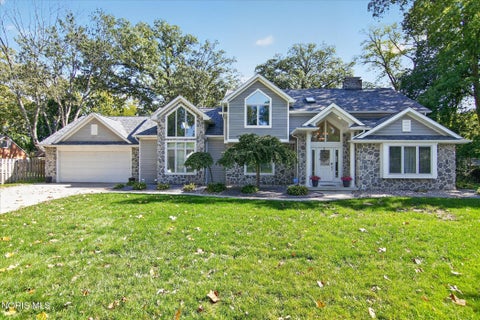 Tiny photo for 409 Newdale Drive, Bryan, OH 43506 (MLS # 10014440)