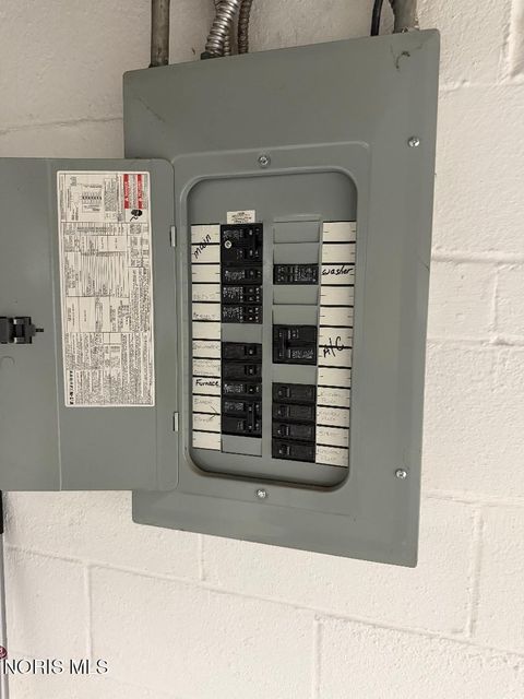 Tiny photo for 2668 Powhattan Parkway, Toledo, OH 43606 (MLS # 10006055)