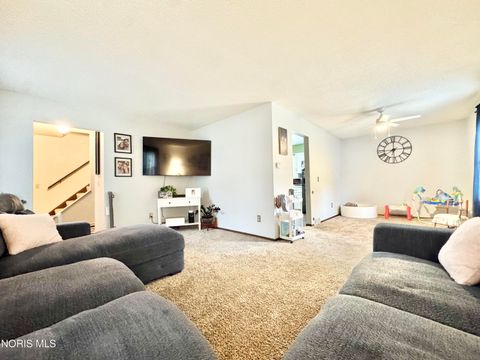 Tiny photo for 4923 Laurentide Lane, Toledo, OH 43614 (MLS # 10008093)