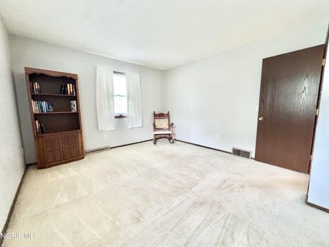 Tiny photo for 4923 Laurentide Lane, Toledo, OH 43614 (MLS # 10008093)