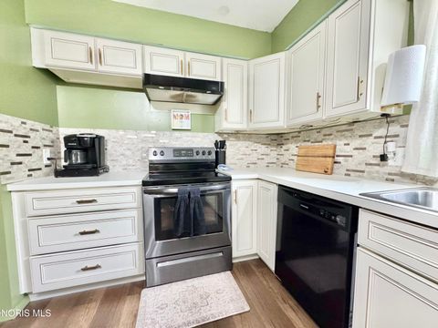 Tiny photo for 4923 Laurentide Lane, Toledo, OH 43614 (MLS # 10008093)